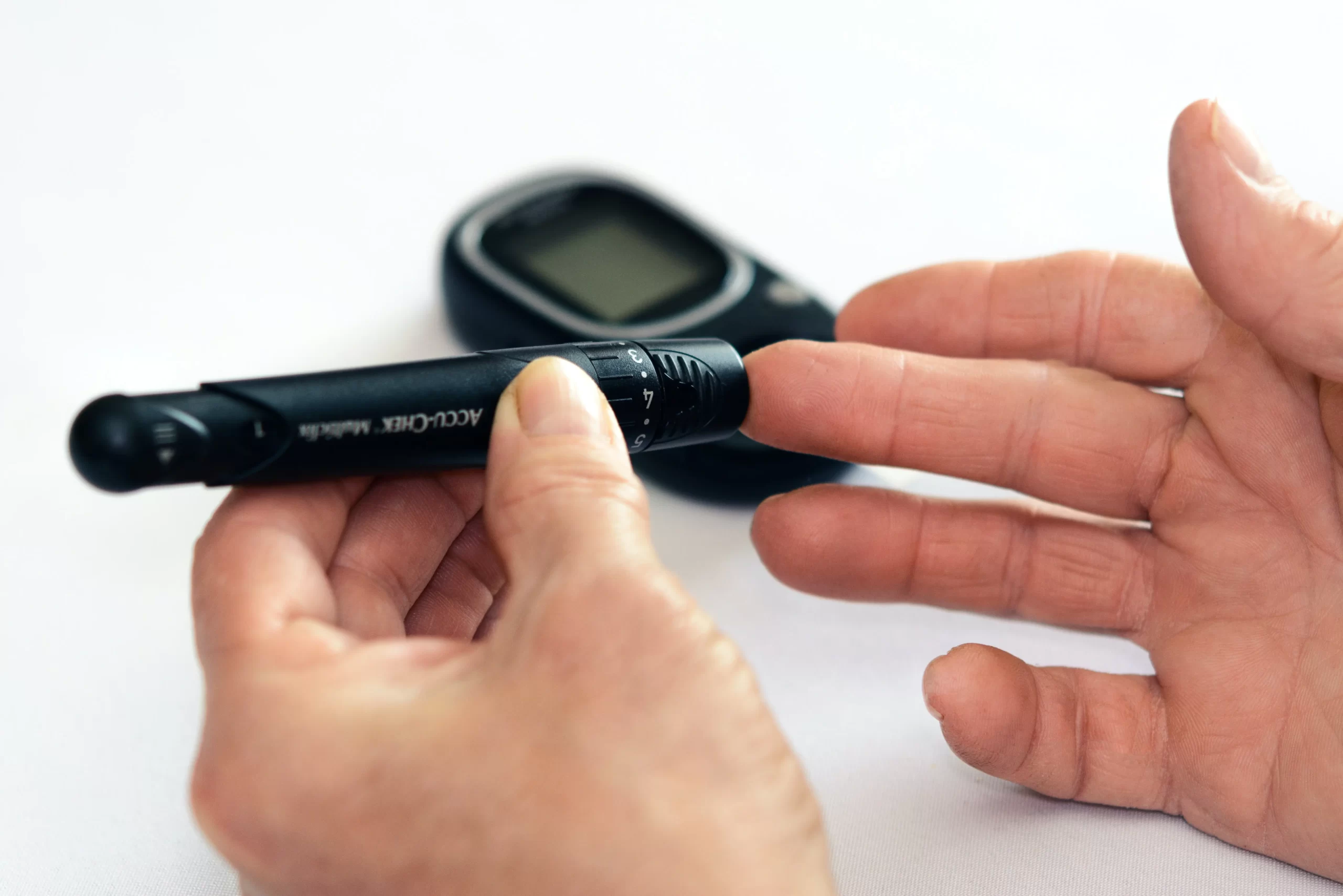 Type 1 & Type 2 Diabetes: 10 Steps to control Diabetes